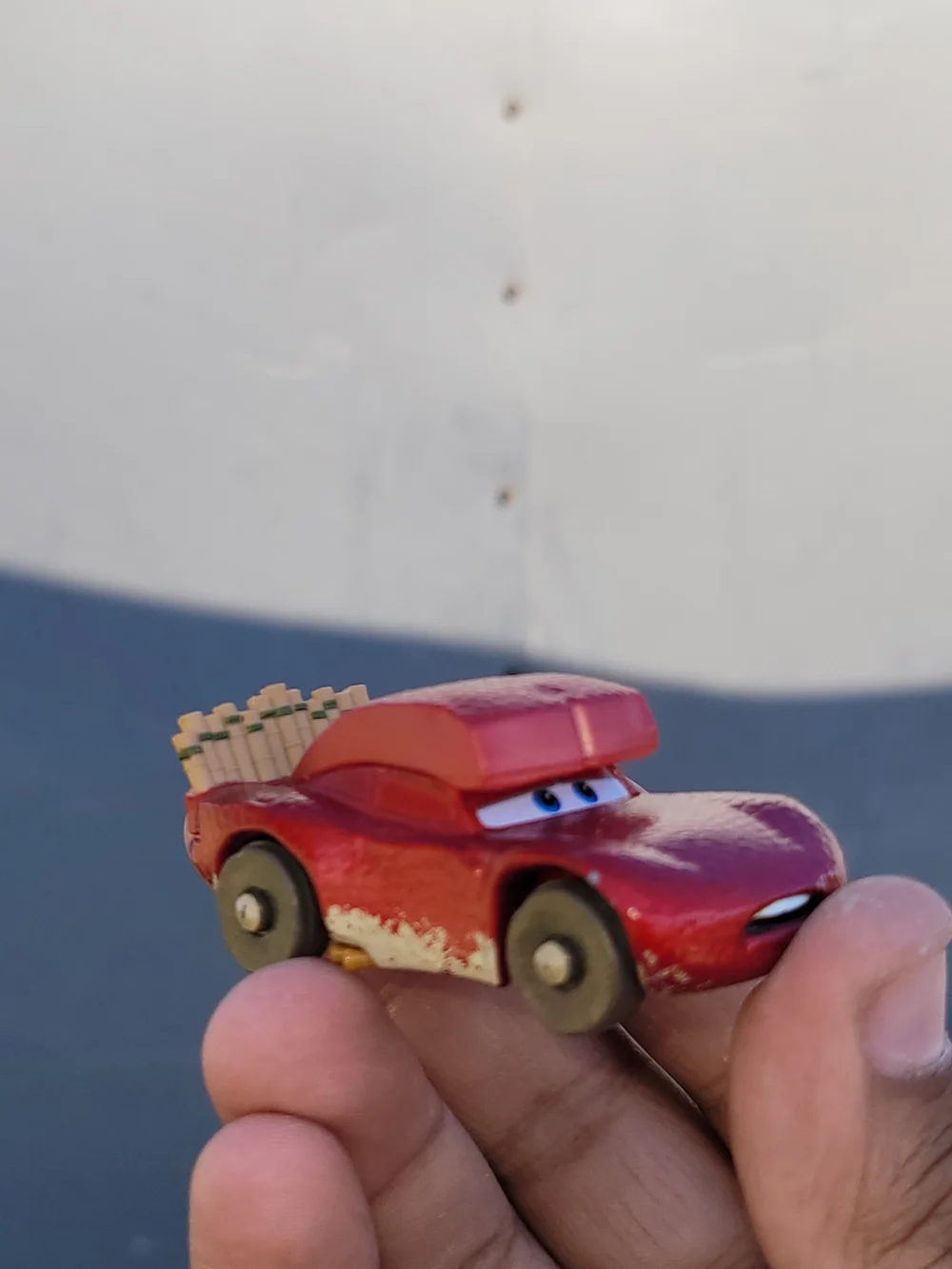 Takara Tomy Tomica Disney Pixar Cars C-14 Lightning McQueen Cave Type Toy Car